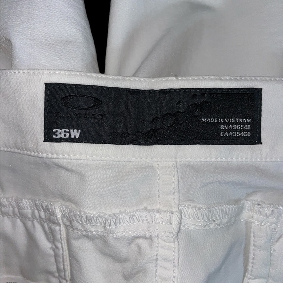 Oakley, White Pro-Shorts, Size 36 - Picture 5 of 5